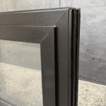 Ventana PVC Negra Corrediza 100x60 - Imagen 5