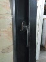 Ventana corrediza PVC Negra 187x140cm con mosquitero - Imagen 4