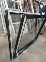Tabaquera PVC Negra 120x100 cm vidrio simple - Imagen 4